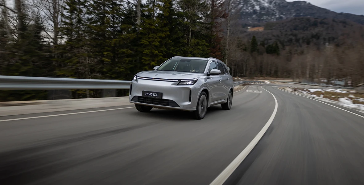 Новость EVOLUTE (Тест-драйв российского «гибрида» EVOLUTE&nbsp;i‑SPACE: теперь и с полным приводом)